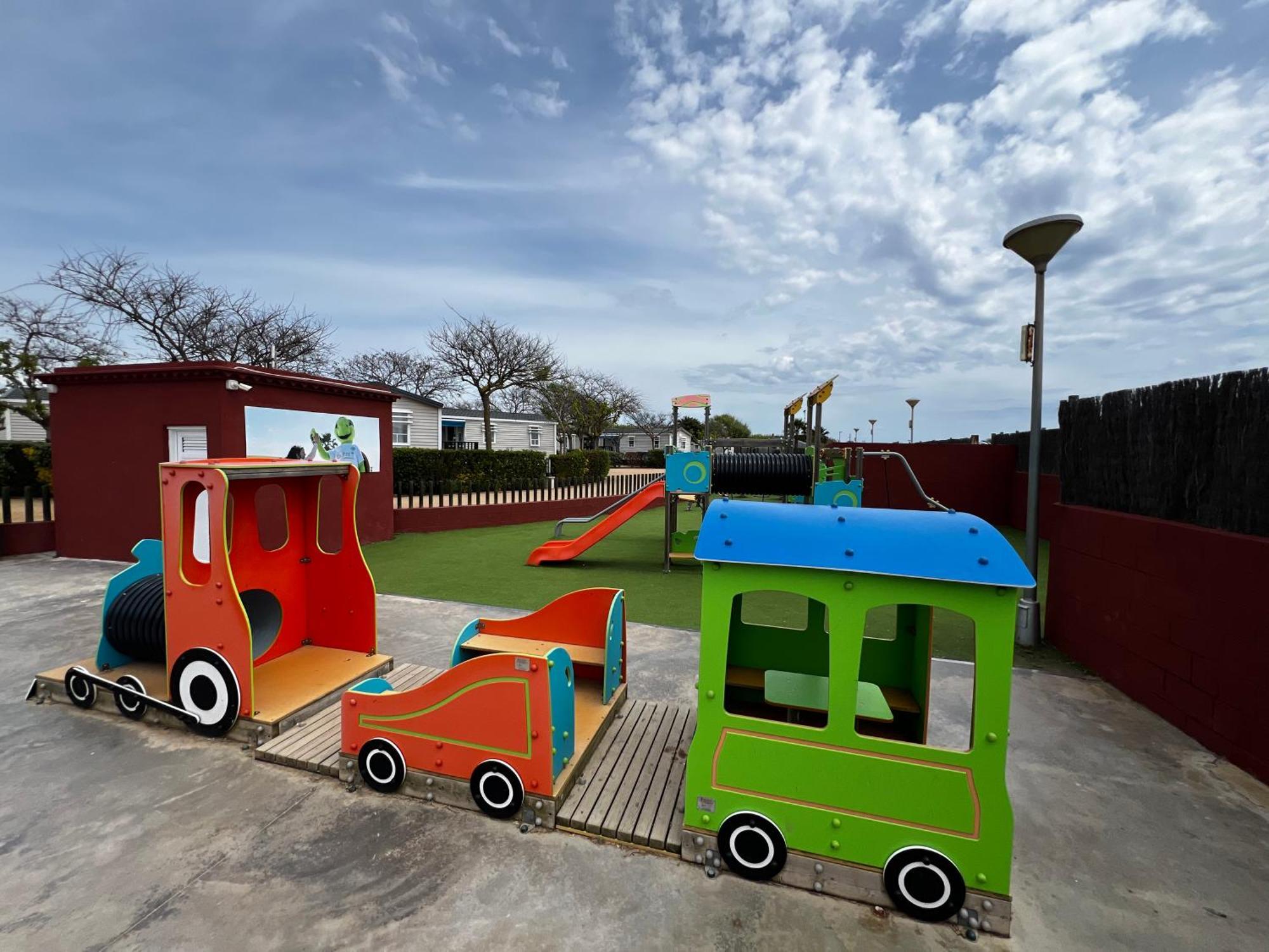 Camping Resort Els Pins Malgrat de Mar Luaran gambar